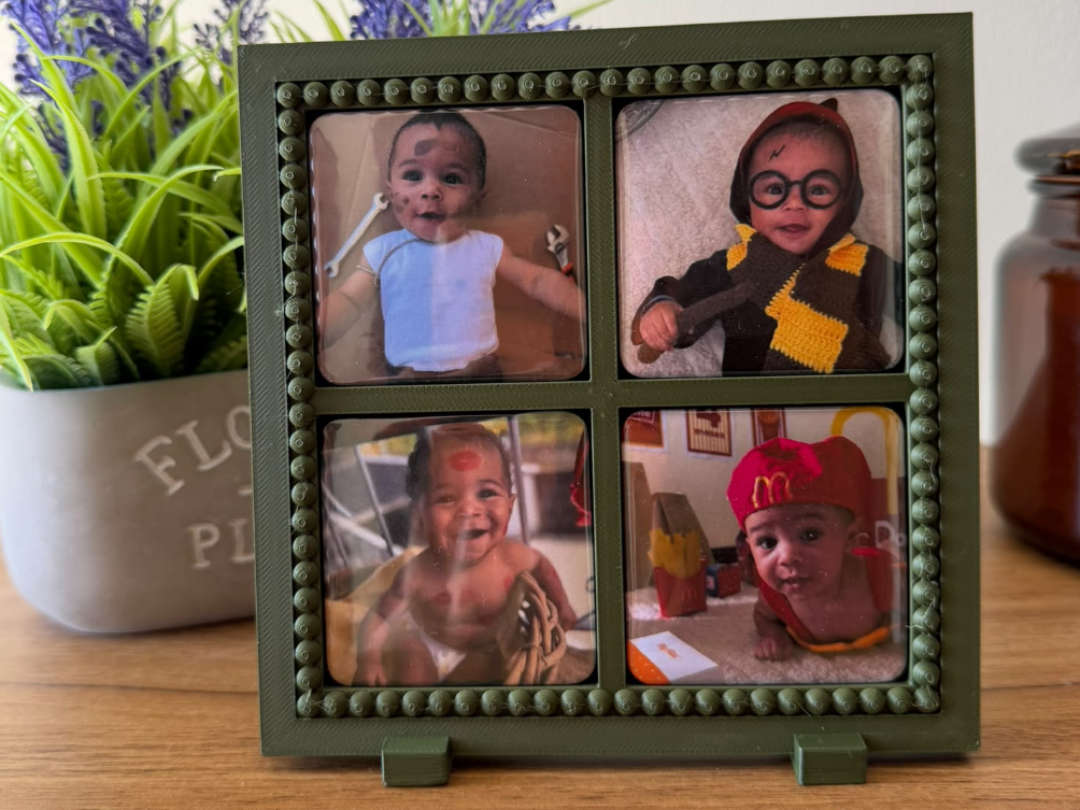 Porta Retrato 4 Bottons\ 4 Memories, One Frame - 1