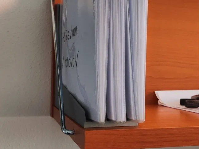 Peper/document holder