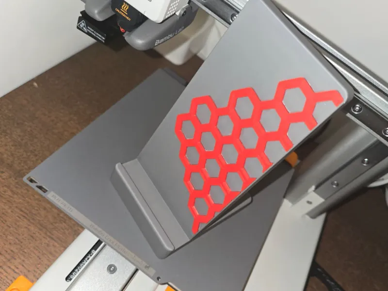 honeycomb smartphone desk stand