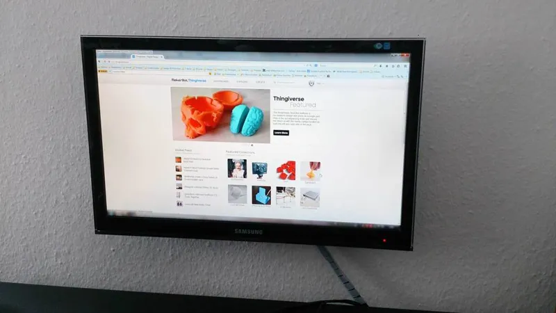 Monitor Screen Holder - adjustable