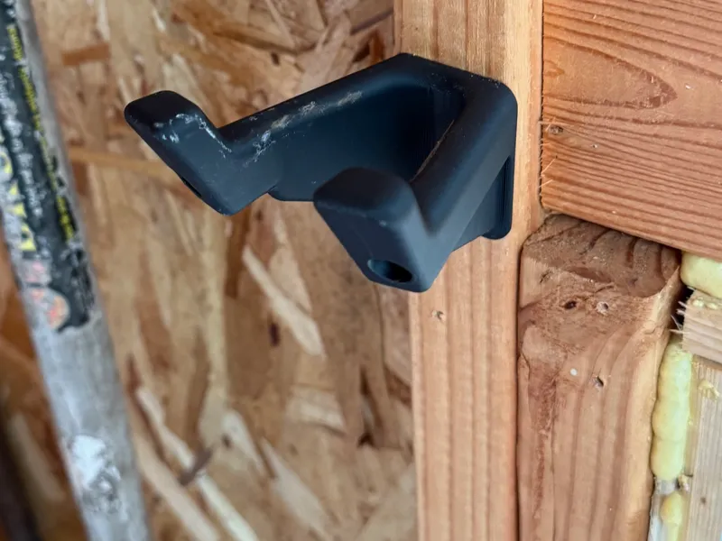 Reinforced yard tool hook