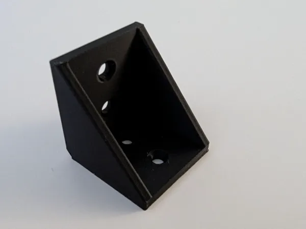 Équerre 90° 30x30x30 mm M4