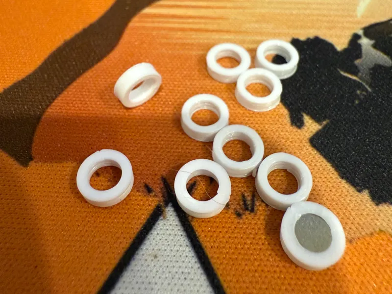4mm x 2mm to 6mm x 2mm magnet adapter