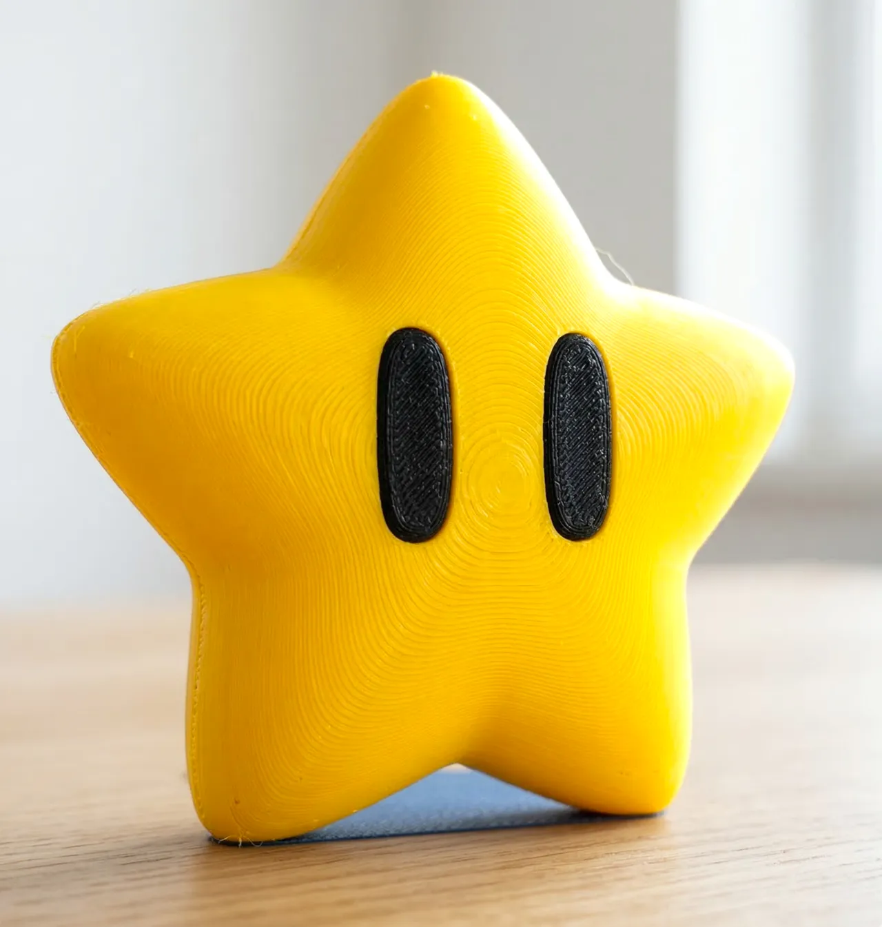 Super Mario Bros Star Keychain view 3