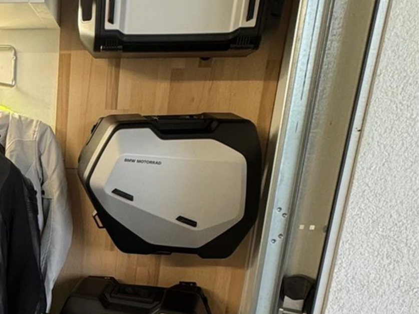 BMW R 1300 GS Vario Cases Wallmount