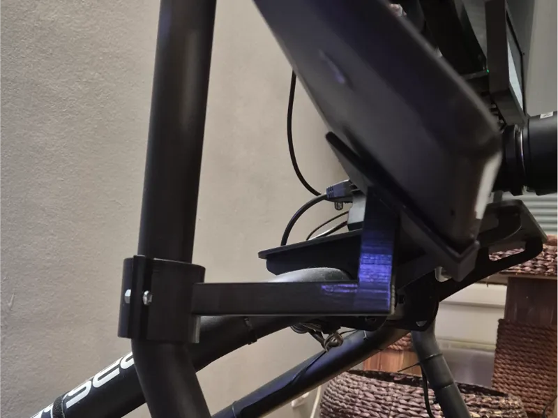 Keyboard mount for Nitro Concepts Monitor Stand