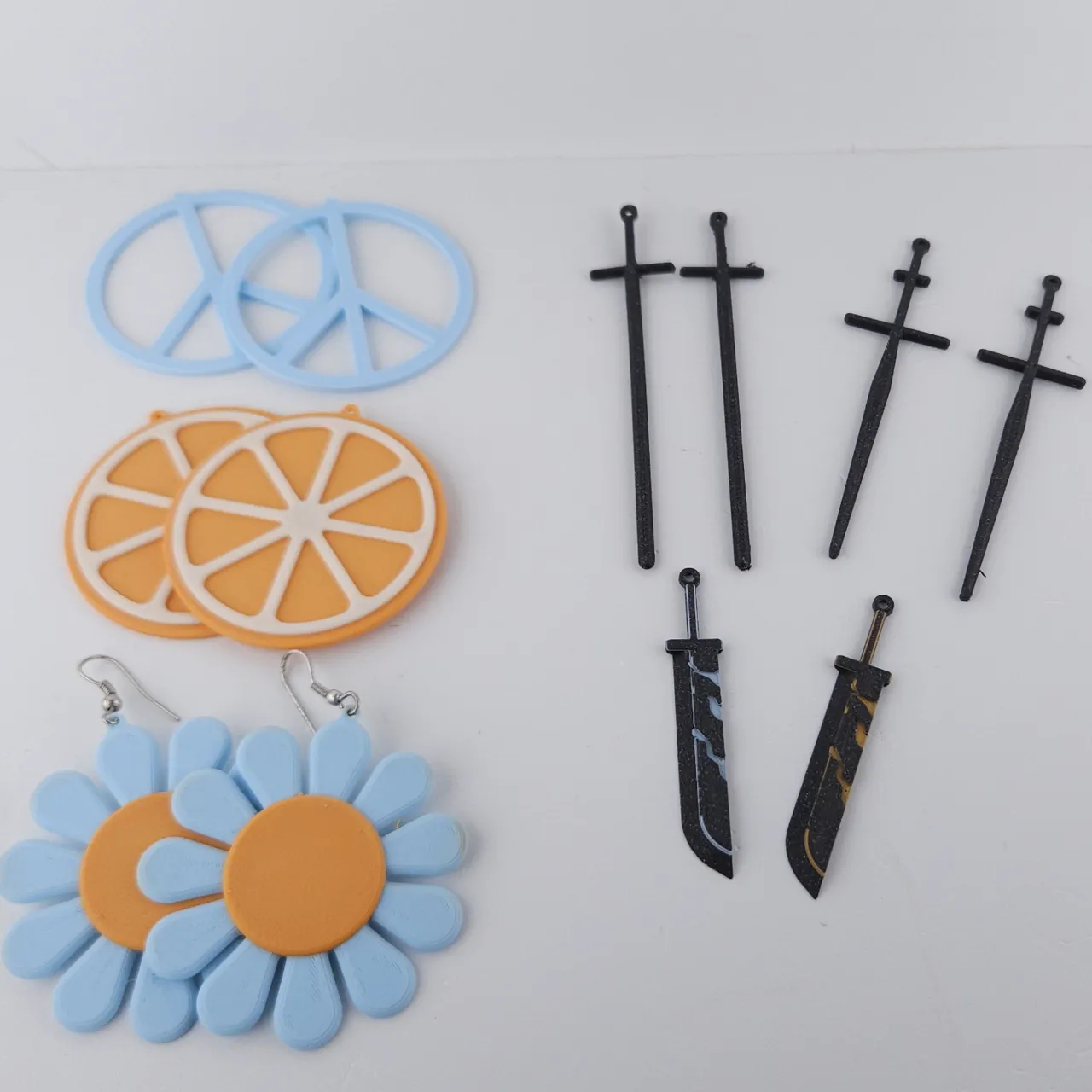 Cubely & Earring Pack view 3