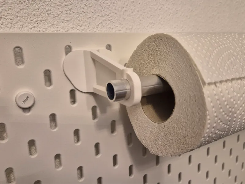 Skadis holder for paper towels, flexible length