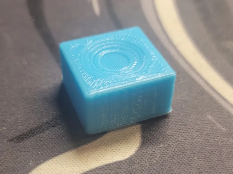 REO Keycap (2 pieces)