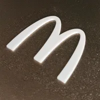 Logo arche McDonald's sans texte — photo 3