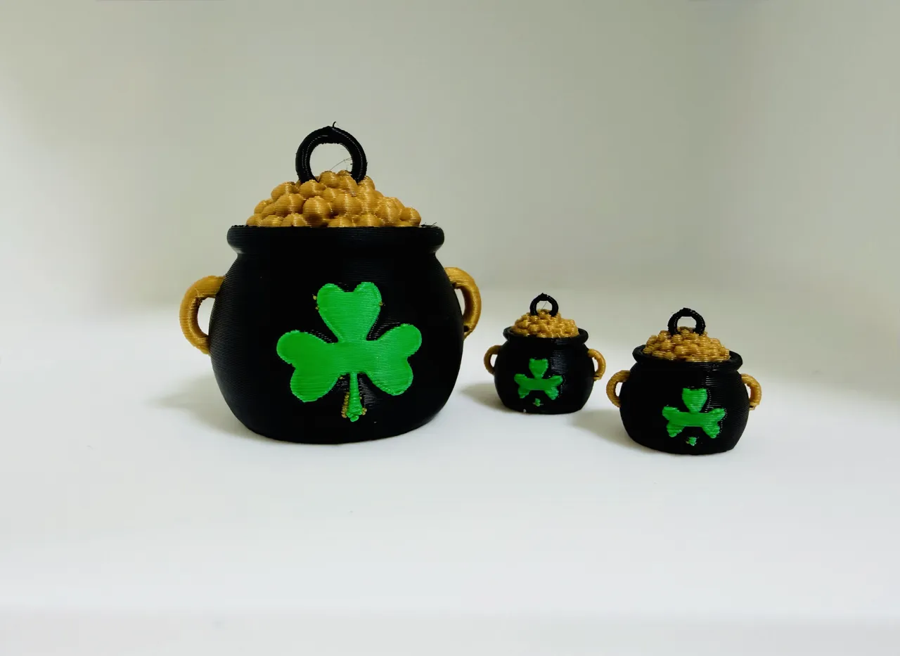 St Patrick Pot of Gold Earrings & Keychain view 2