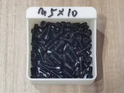 Swappable Label Lid Sorting Box