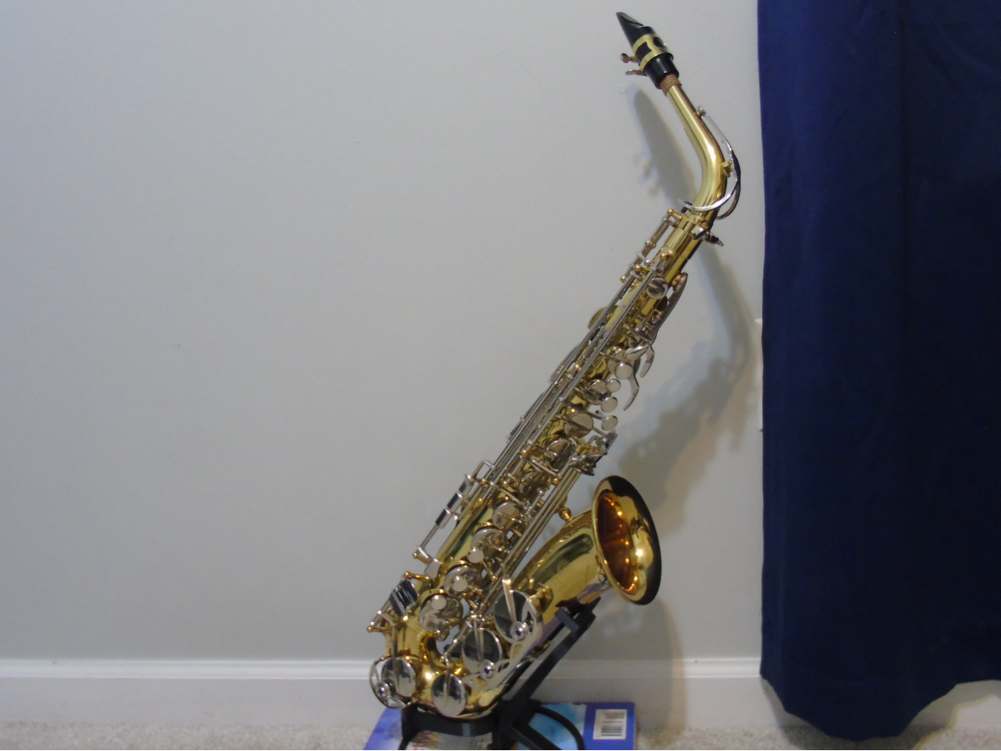 Alto Saxophone Stand