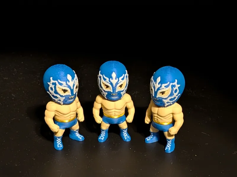 El Libre - Luchador Wrestler Keychain & Figurine