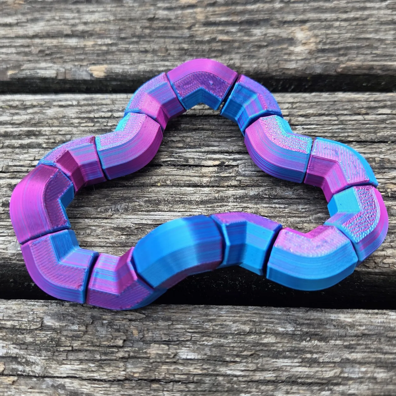 Fidget Wobble8 - two sizes view 4