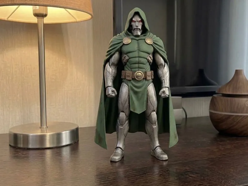 Marvel Dr.Doom Figure