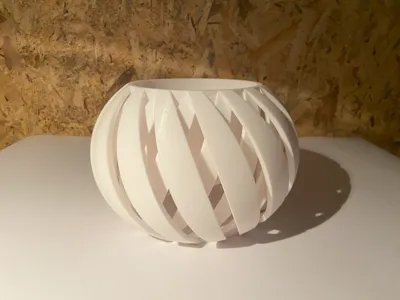 Suspended Spiral Planter