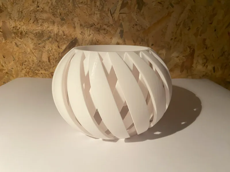 Suspended Spiral Planter