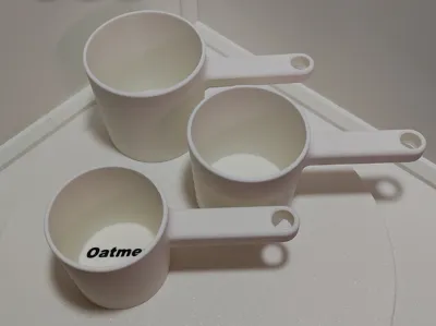 Various measuring cups for oatmeal