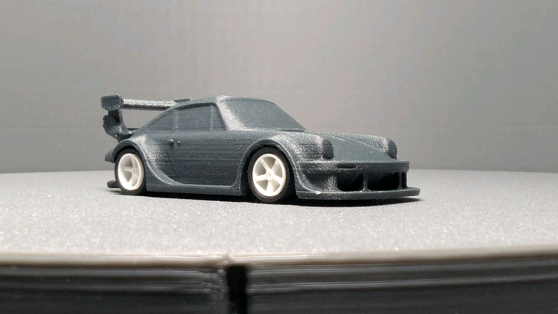 Miniatura 2 do modelo 3D RWB 930 1/64 scale
