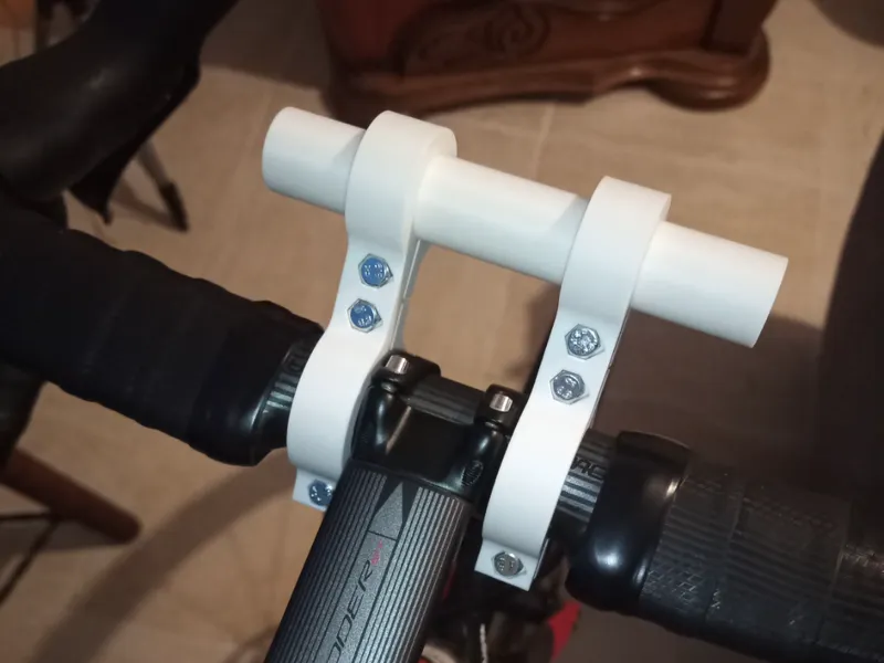 Accessory bar for bicycle