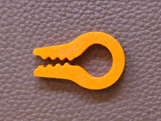 Mini clothespin