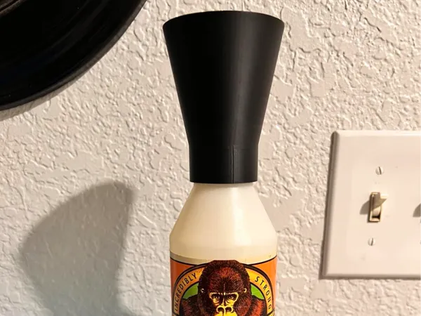 Entonnoir pour bouteille de colle