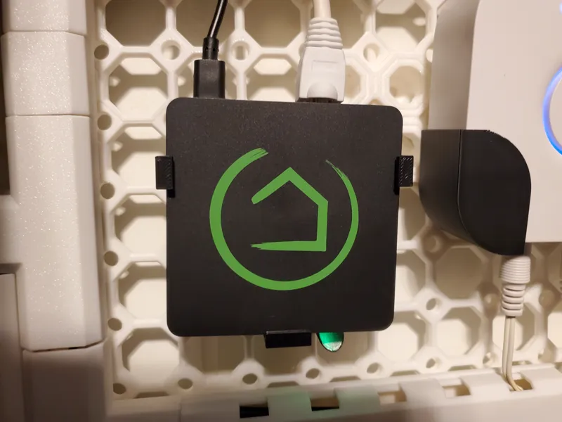 Hubitat C7 (C5?) Multiboard Multiconnect Mount