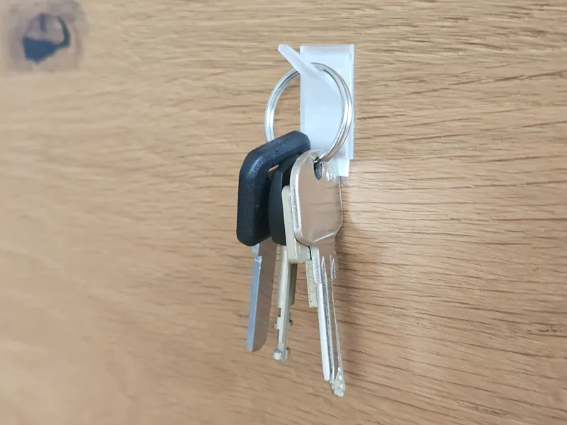 Simple key hook for "tesa Powerstrips Small"