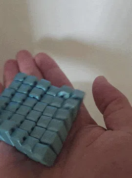 Objeto manipulable: Matrix Slide & Shift - Slim Flexi Fidget Cube Toy — vista de referencia 4