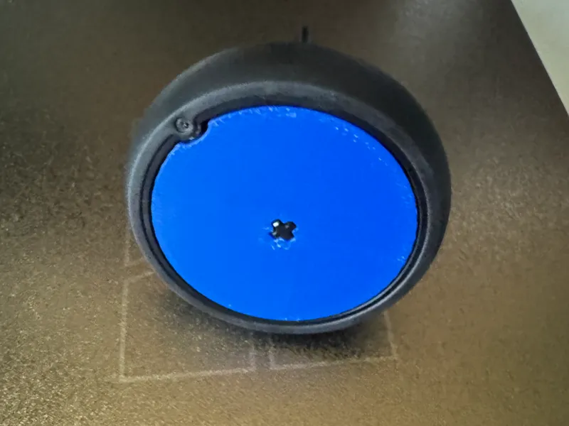 Legoo hub cap