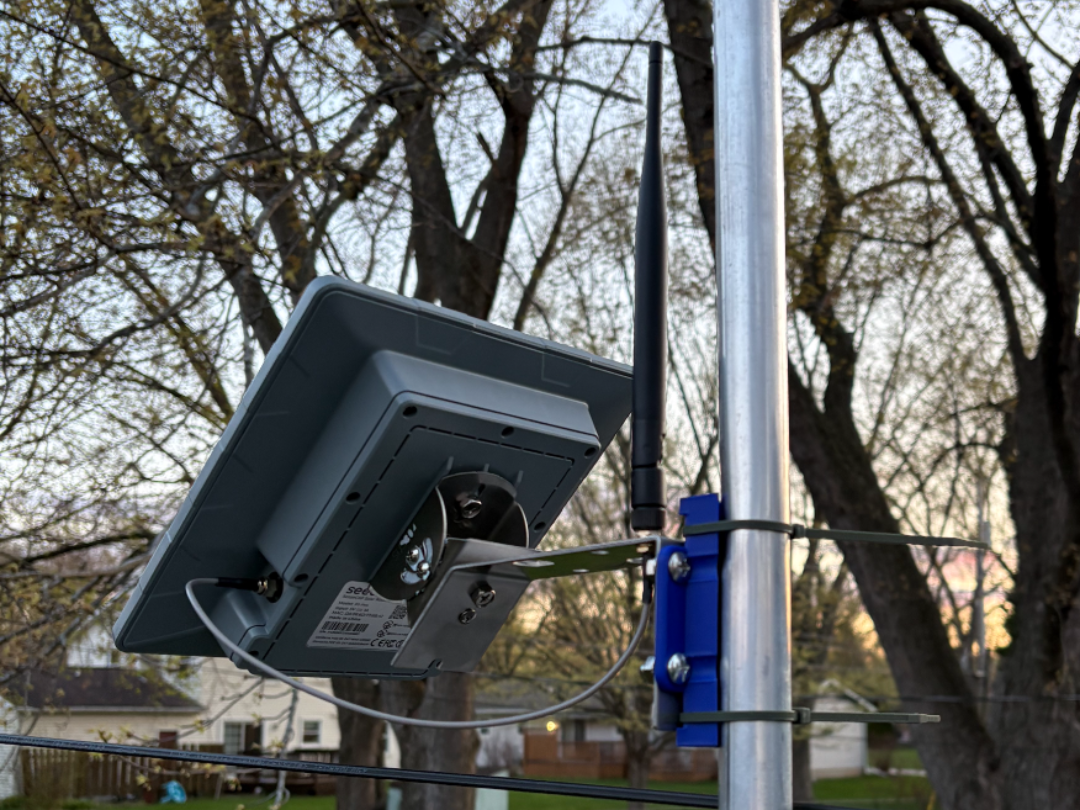 SenseCAP P1 Pro – Pole Mount Adapter