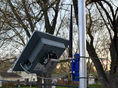 SenseCAP P1 Pro – Pole Mount Adapter