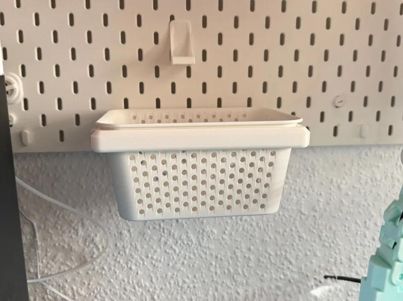 Halterung für PLOGSVÄNG Korb am Skadis System