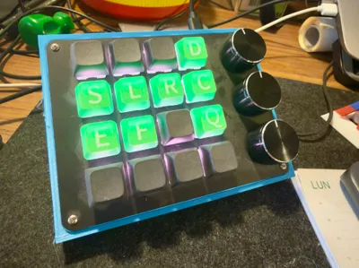 Angled support for macro encoder keyboards
