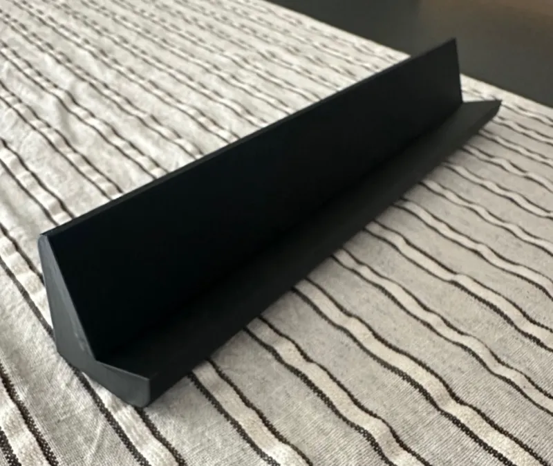 Domino Stand