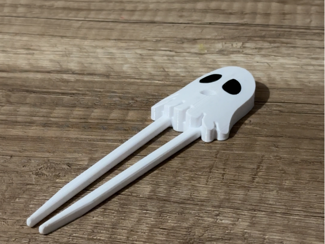 Ghost-shaped hair clip without AMS