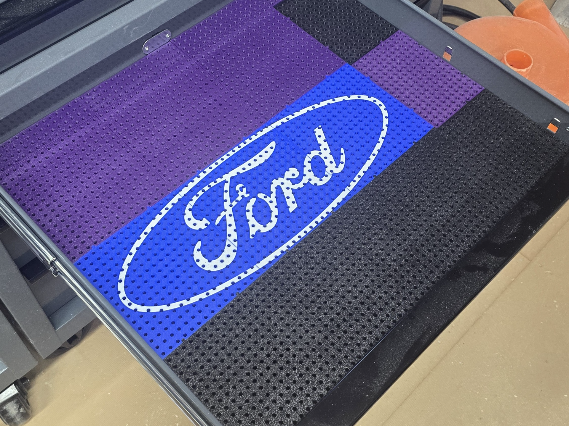 Ford Logo – 3‑Plate Toolgrid Insert
