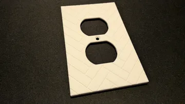 Adorno temático: Herringbone Tile Switch Plate Assortment — vista de referencia 4
