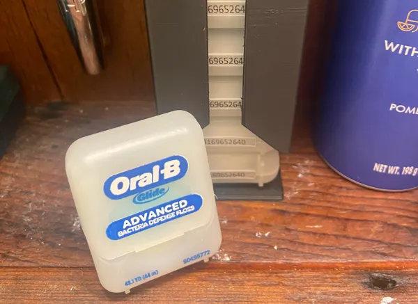 Distributeur de fil dentaire Oral-B