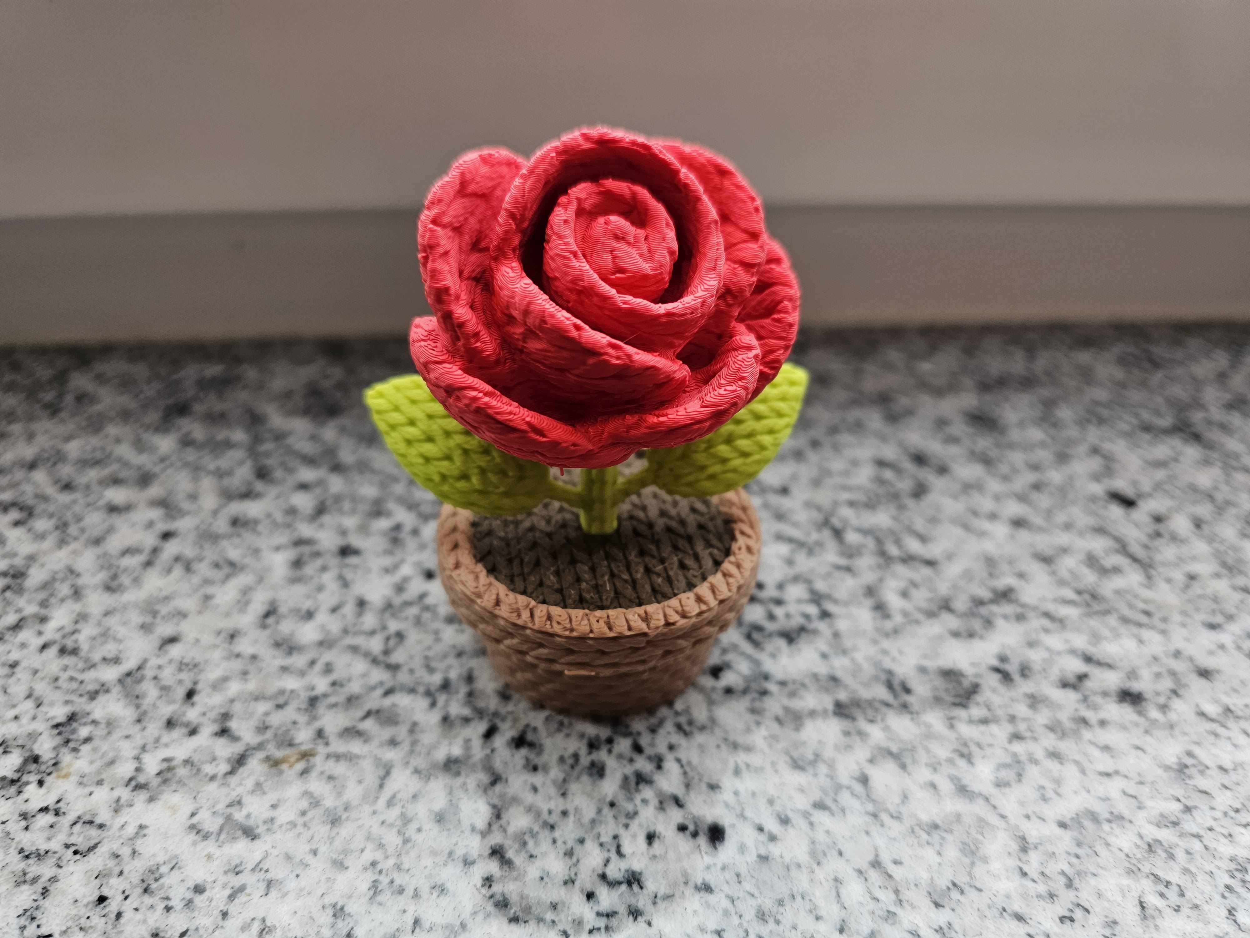 Miniatura 2 do modelo 3D Knitted Rose