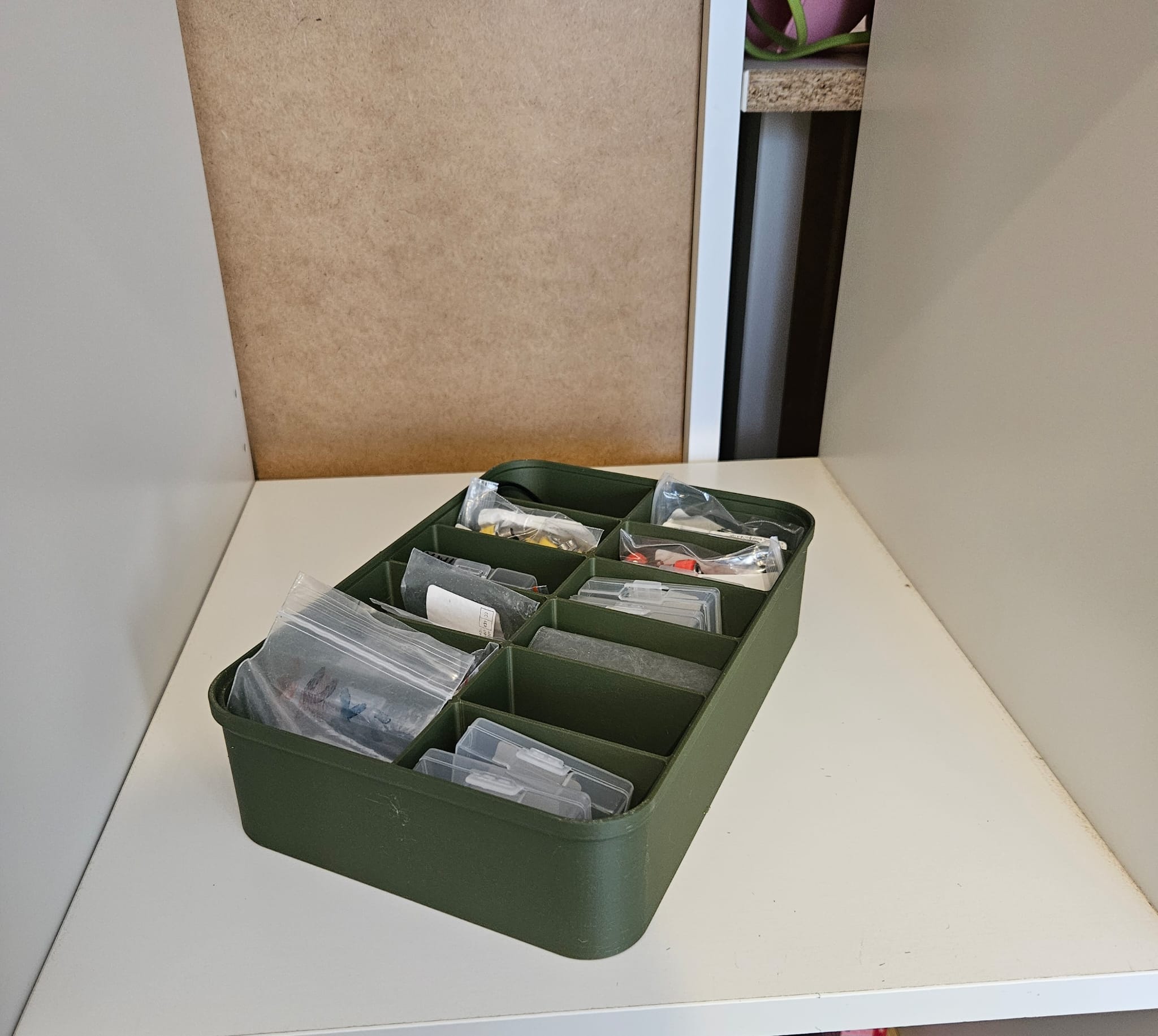 Miniatura 4 do modelo 3D Stackable Box 13x23cm