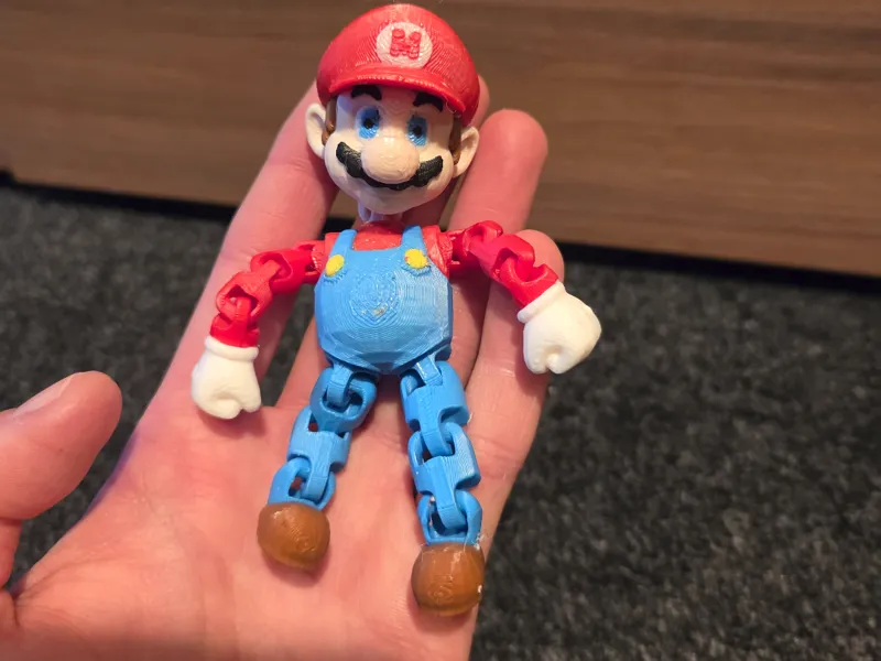 BEWEGLICHER SUPER MARIO IN FARBE FÜR AMS