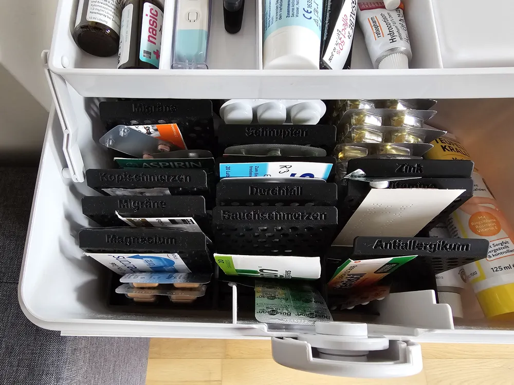 Customized Gridfinity Pill Organizer (2x4) - Free 3D Print Model ...