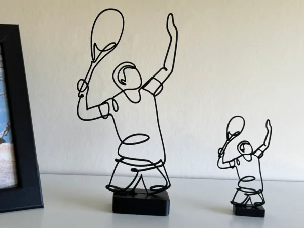 Sculpture minimaliste service de tennis