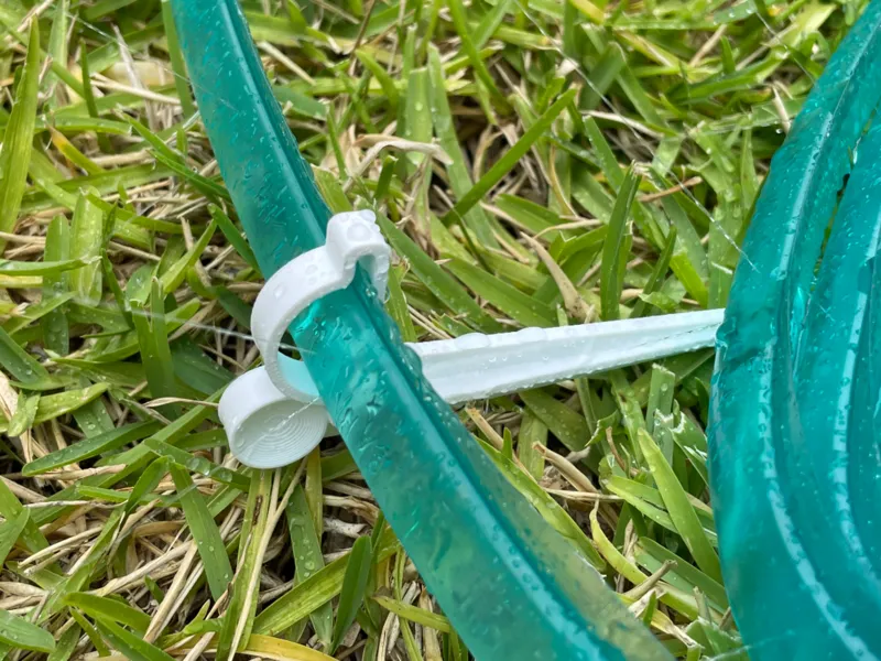Soaking hose peg