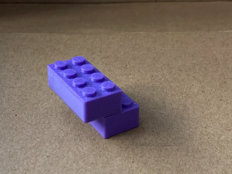 Leg-o 2x4 brick (Works with normal bricks!)