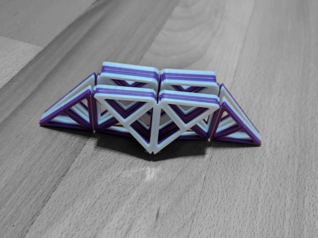 Infinite Flippy Flapper Fidget Toy - only 14g! view 3