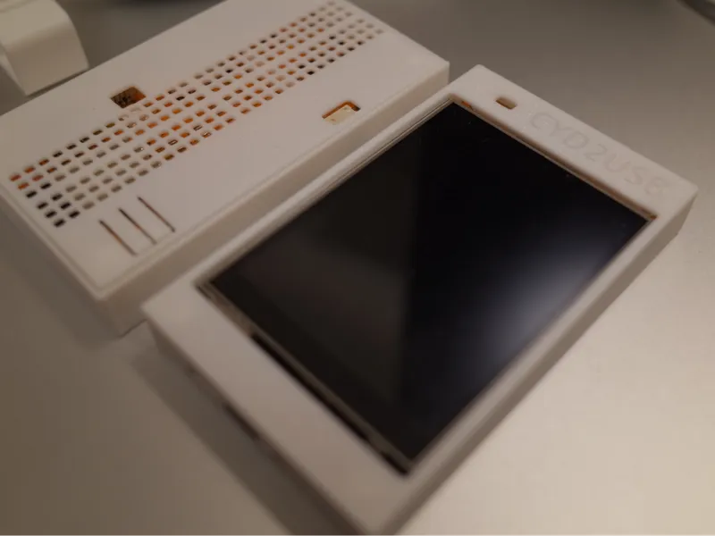 CYD2USB （cheap yellow display ）ESP32-2432S028R 外壳