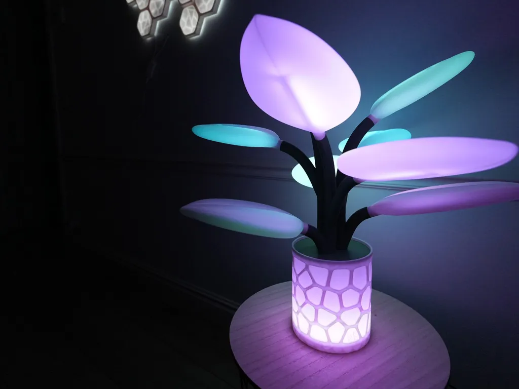 FLORA - Led Light Leaves view 3